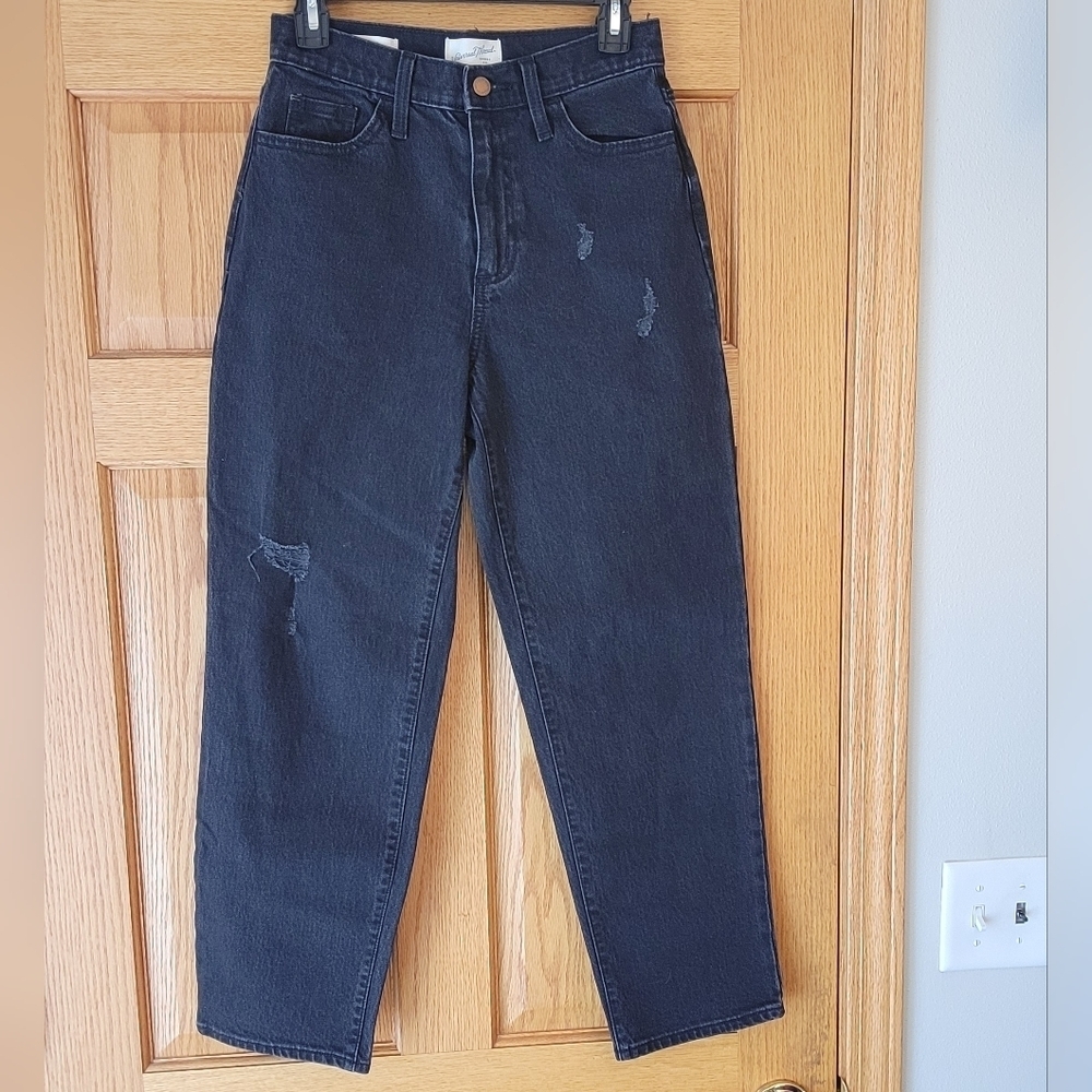 Universal Thread Jeans